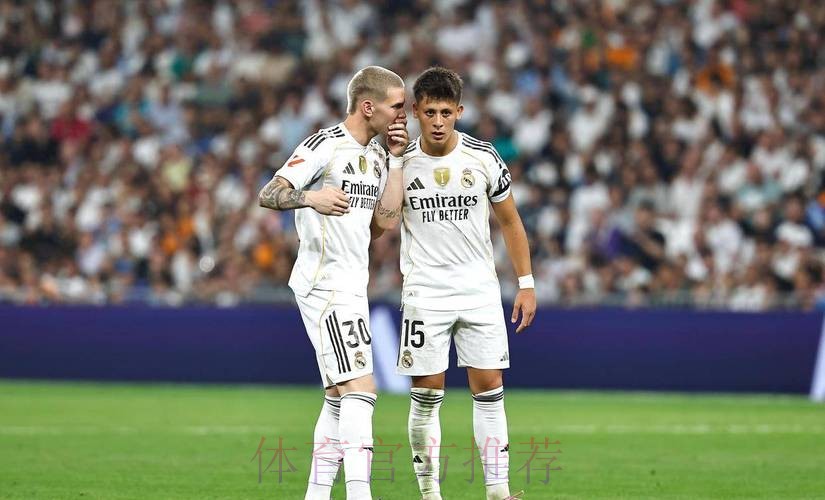 马卡:皇马今夏不会进行重磅引援 安帅想在皇马退休 马卡:皇马今夏不会进行重磅引援 安帅想在皇马退休